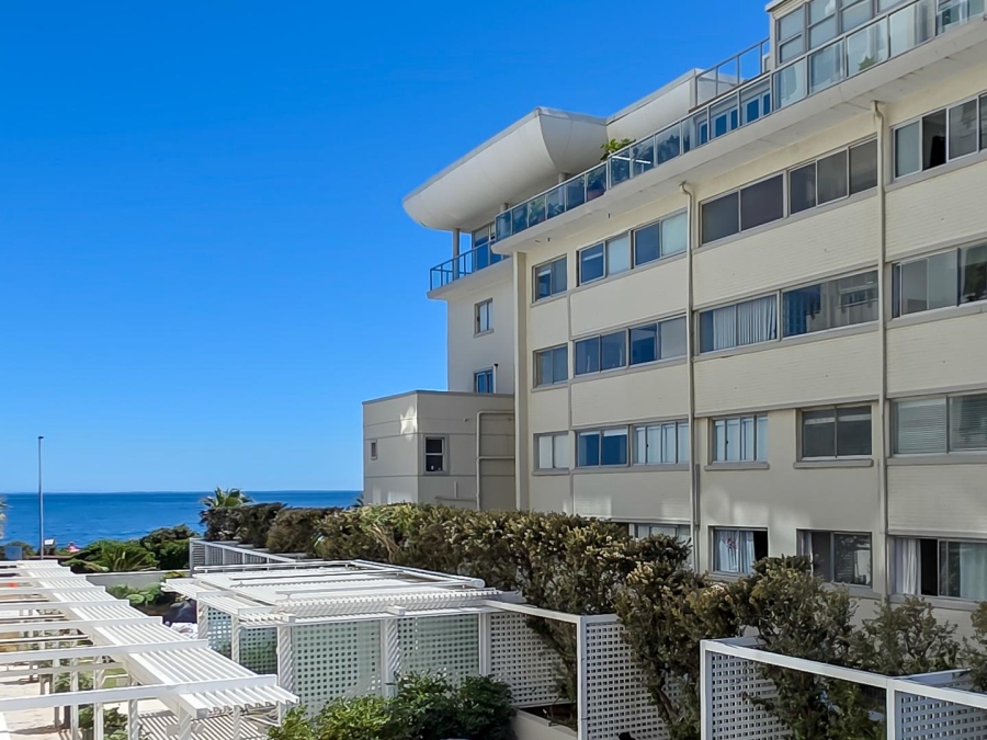 4 Bedroom Property for Sale in Mouille Point Western Cape